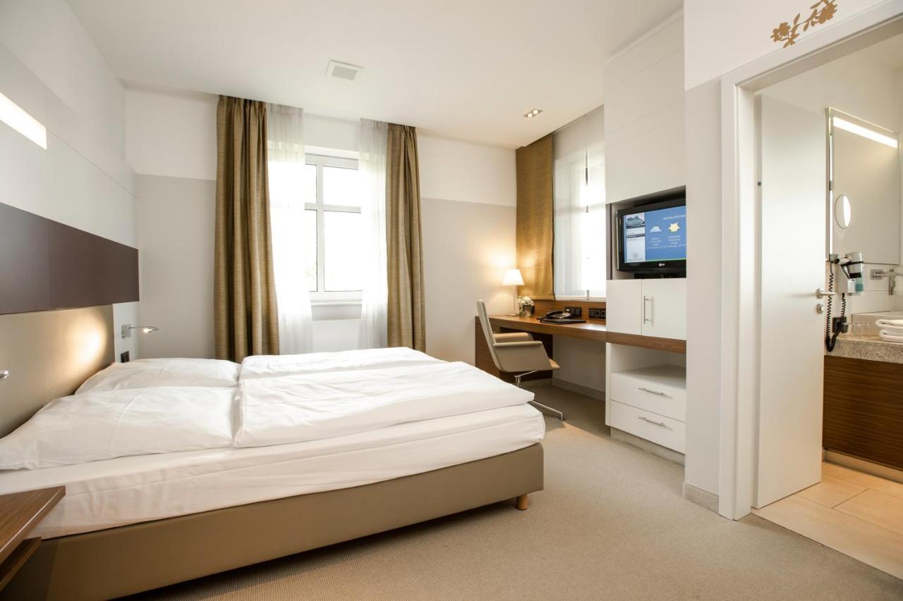 Seminar- & Tagungshotel Grosse Ledder Wermelskirchen Extérieur photo